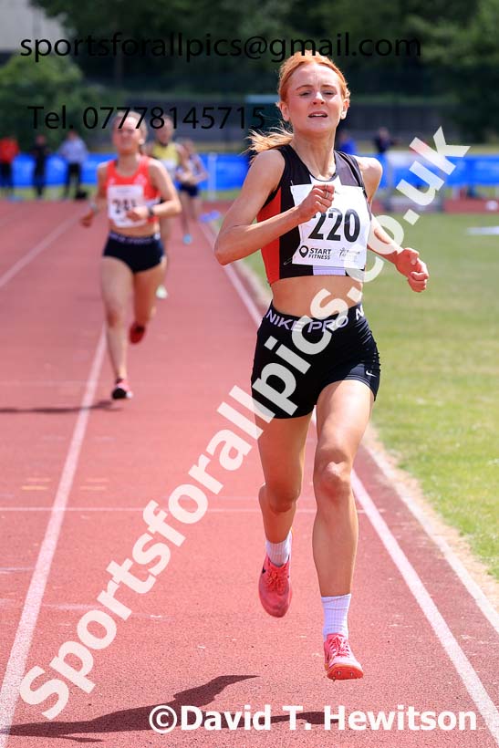 Senior Womens 1500 metres, 2024 Northern Senior and Under-20s Track and Field Champs, Middlesbrough.  Photo: David T. Hewitson/Sports for All Pics